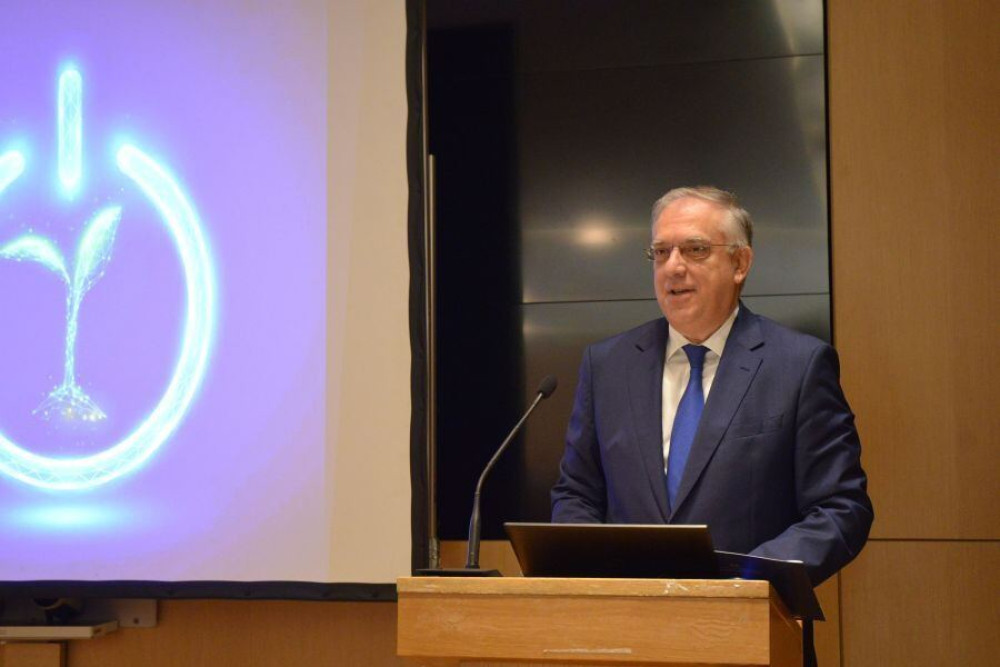 Θεοδωρικάκος: ξεκίνησε το πρόγραμμα Greek AI Startup Accelerator