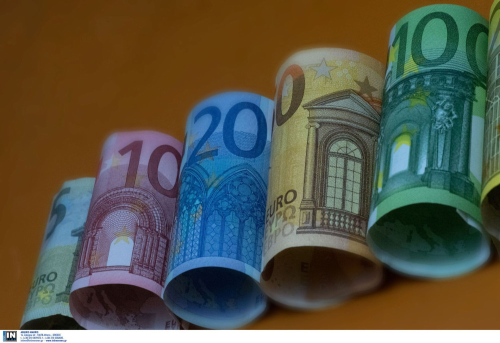 Έρχονται αλλαγές στη φορολογία επιχειρήσεων - Τι προβλέπεται για το τέλος επιτηδεύματος