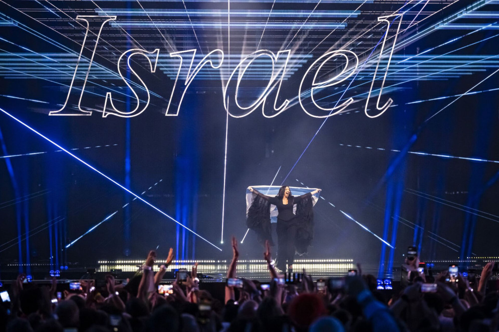 Eurovision: Ειρήνη, αγάπη… και έξω οι Εβραίοι
