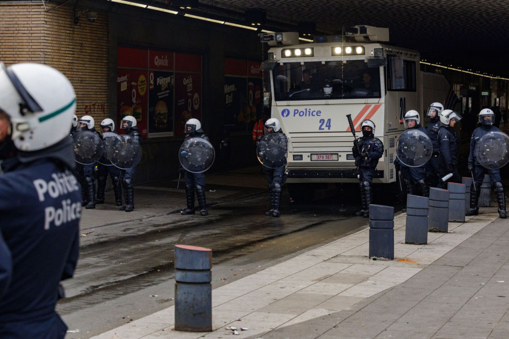 Τριήμερη απεργία παραλύει το Βέλγιο