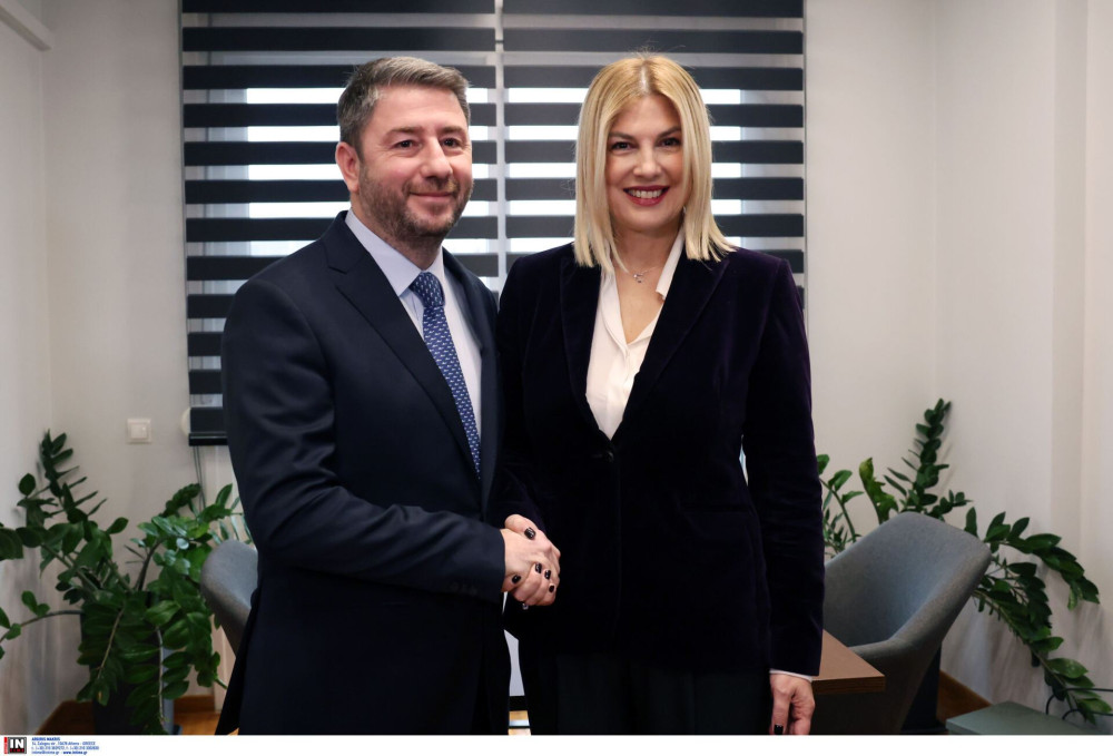 Πορτοσάλτε-Αναστασοπούλου «πικάρουν» Ανδρουλάκη για το βιβλίο Τσίπρα και τη… Θρασκιά (video)