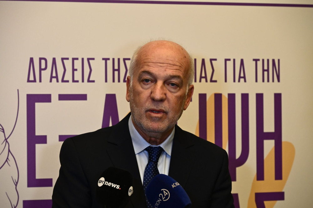 Φλωρίδης για βιβλίο Τσίπρα: Αντικείμενο θεατρικής επιθεώρησης - Θεέ μου, από τι γλιτώσαμε; (video)