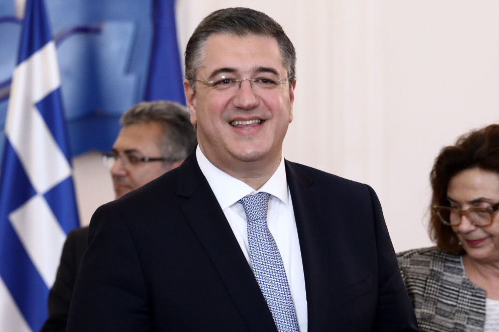 Τζιτζικώστας: Η Ευρώπη θωρακίζεται - Όταν θέλεις ειρήνη πρέπει να είσαι έτοιμος για πόλεμο (video)