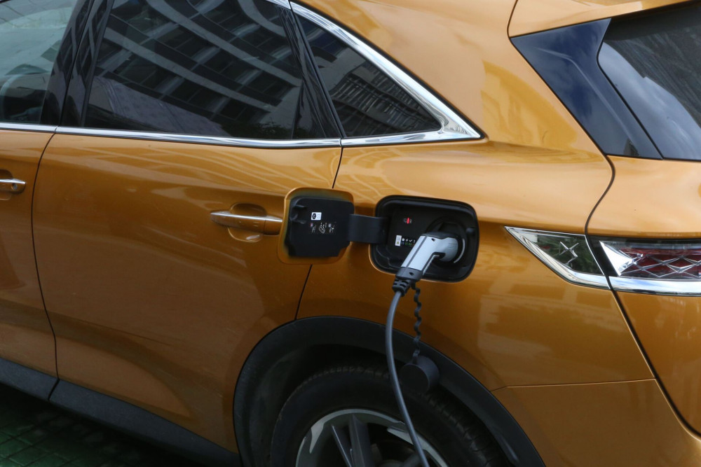 Η επόμενη γενιά φόρτισης: τεχνολογία 800V στα ηλεκτρικά αυτοκίνητα