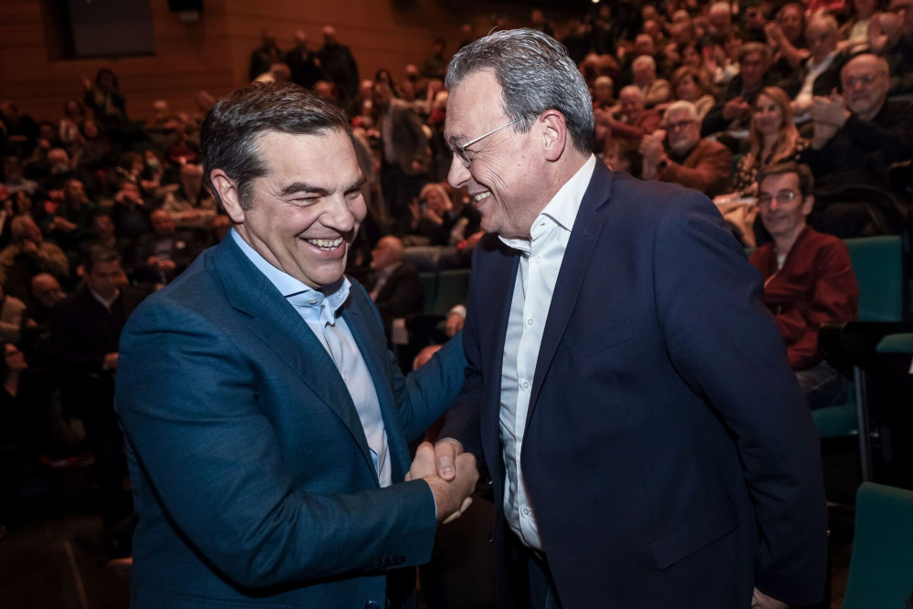 Οι απεγνωσμένες εκκλήσεις Φάμελλου για συνεργασίες με το βλέμμα στραμμένο στον Τσίπρα
