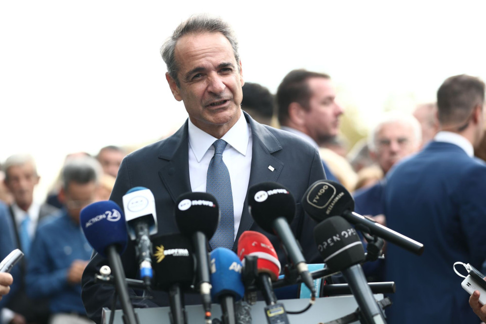 Ημέρα Ενόπλων Δυνάμεων: μήνυμα Μητσοτάκη για το θάρρος των φρουρών που υπερασπίζονται τη χώρα