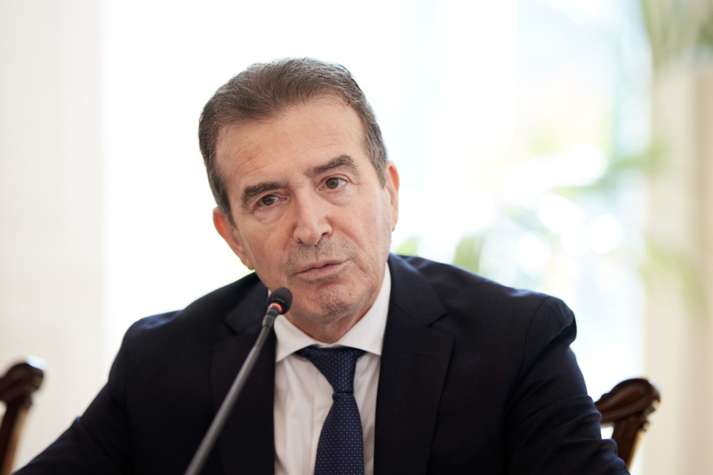 Μιχάλης Χρυσοχοΐδης: Σχέδιο για πλήρη απαγόρευση των πατινιών στους ανηλίκους (video)