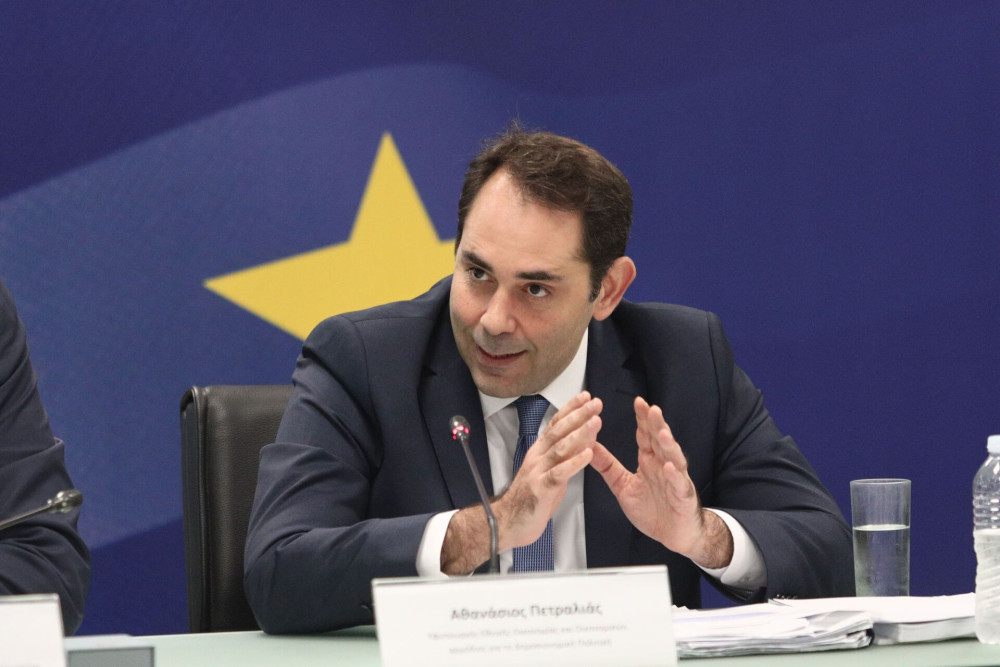 Πετραλιάς: Προϋπολογισμός με μόνιμες μεταρρυθμίσεις που απογειώνουν ανάπτυξη, μισθούς και επενδύσεις