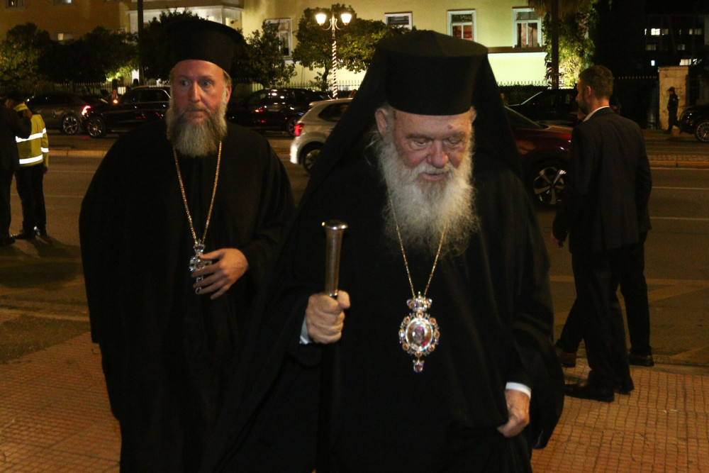 Ζυμώσεις στην Εκκλησία της Ελλάδος - Δυσφορία Ιερώνυμου για τη σπουδή των δελφίνων