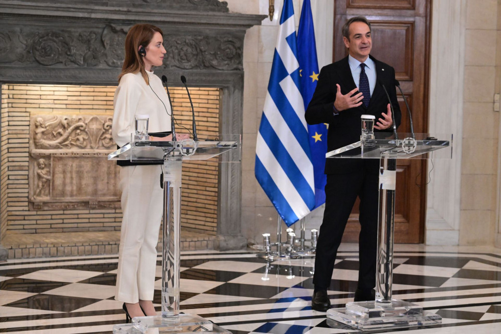 Μητσοτάκης: Η ρευστή κατάσταση απαιτεί από την Ευρώπη να ενηλικιωθεί - Εύσημα Μέτσολα για την ελληνική οικονομία
