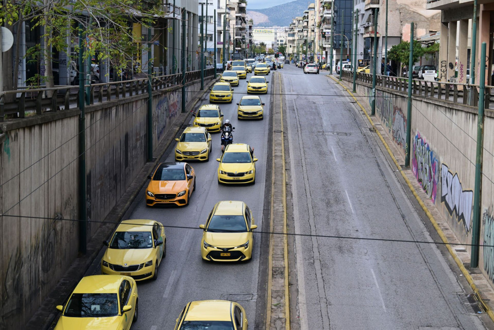 Ανεστάλη η απεργία των ταξί λόγω της κακοκαιρίας