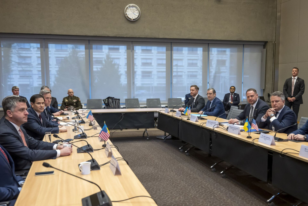 Προετοιμάζεται το επιτελείο Τραμπ για την αυριανή συνάντηση με τη διαπραγματευτική ομάδα της Ουκρανίας
