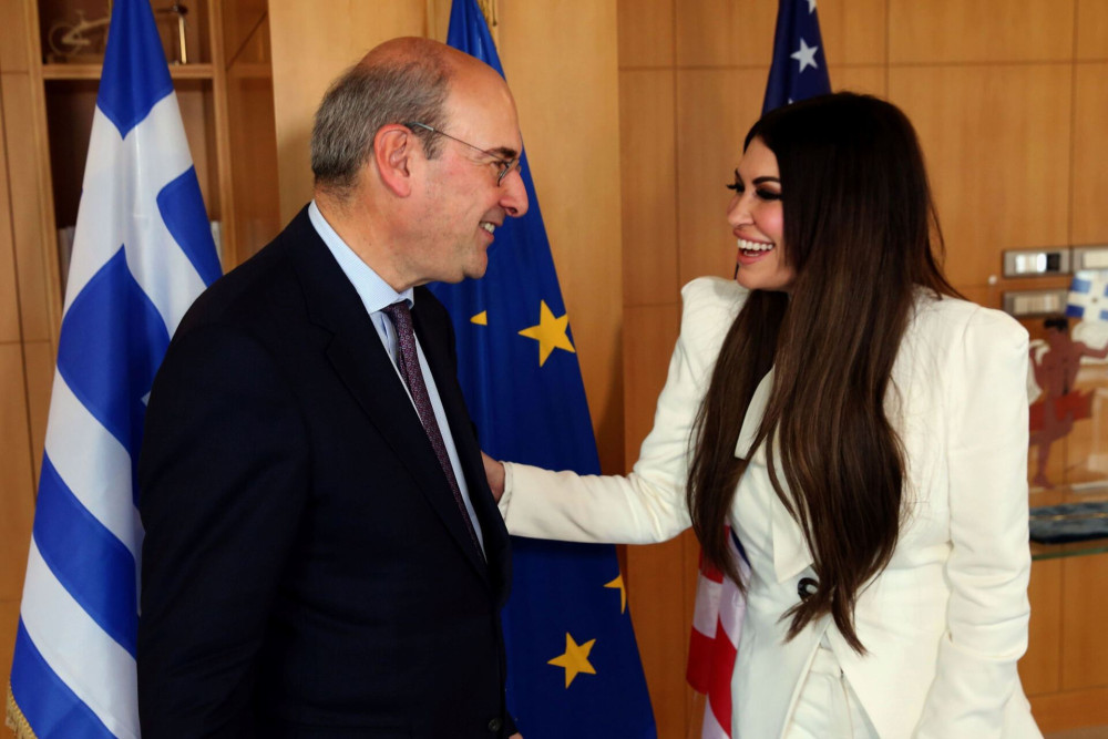 Με την Κίμπερλι Γκιλφόιλ συναντήθηκε ο Κωστής Χατζηδάκης