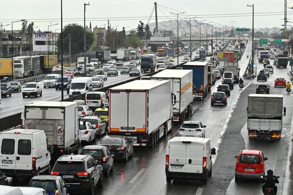 Η Αττική αιμορραγεί οικονομικά - 90 εκατ. ευρώ ο λογαριασμός του Κηφισού λόγω καθυστερήσεων