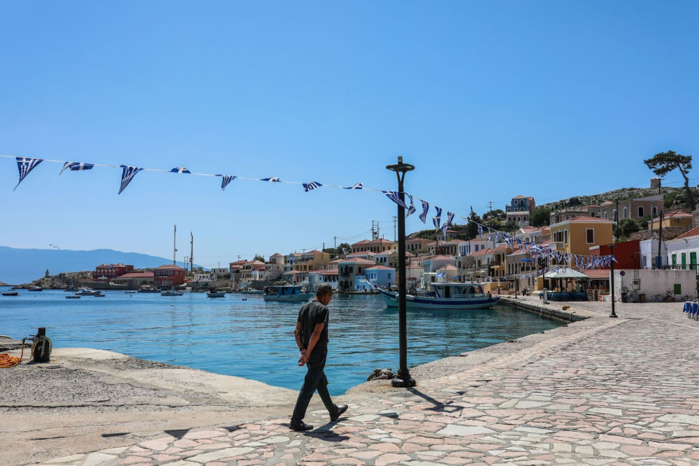 ΦΠΑ μειωμένος κατά 30% σε 19 νησιά - Τι ισχύει για αγαθά, υπηρεσίες και εισαγωγές