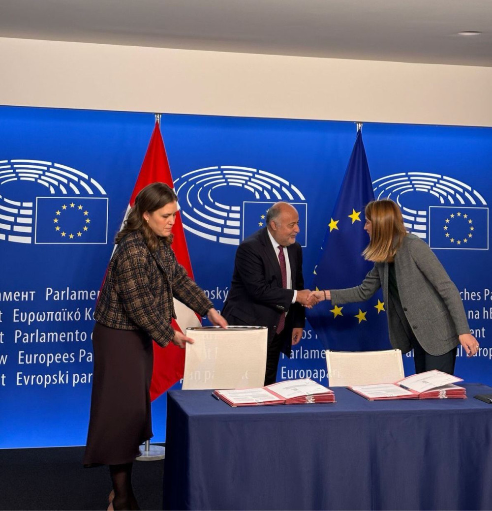 Η ΕΕ υιοθέτησε νομοθετικό πακέτο Τσιόδρα για τα χημικά (photos)