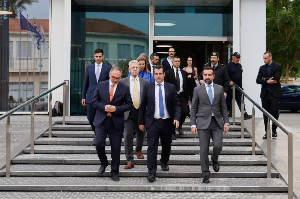 Πλεύρης στην Κύπρο: ενίσχυση της συνεργασίας για μεταναστευτική πολιτική και επιστροφές