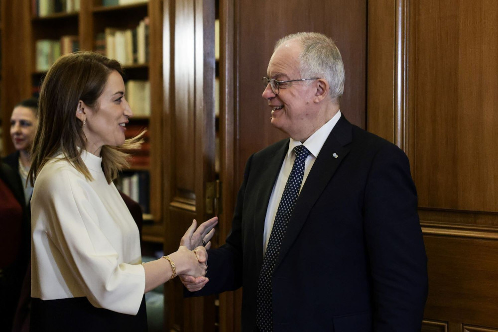 Τασούλας σε Μέτσολα: «Η Ευρώπη αντιμετωπίζει προκλήσεις με την Ουκρανία, την ασφάλεια και την άμυνα»