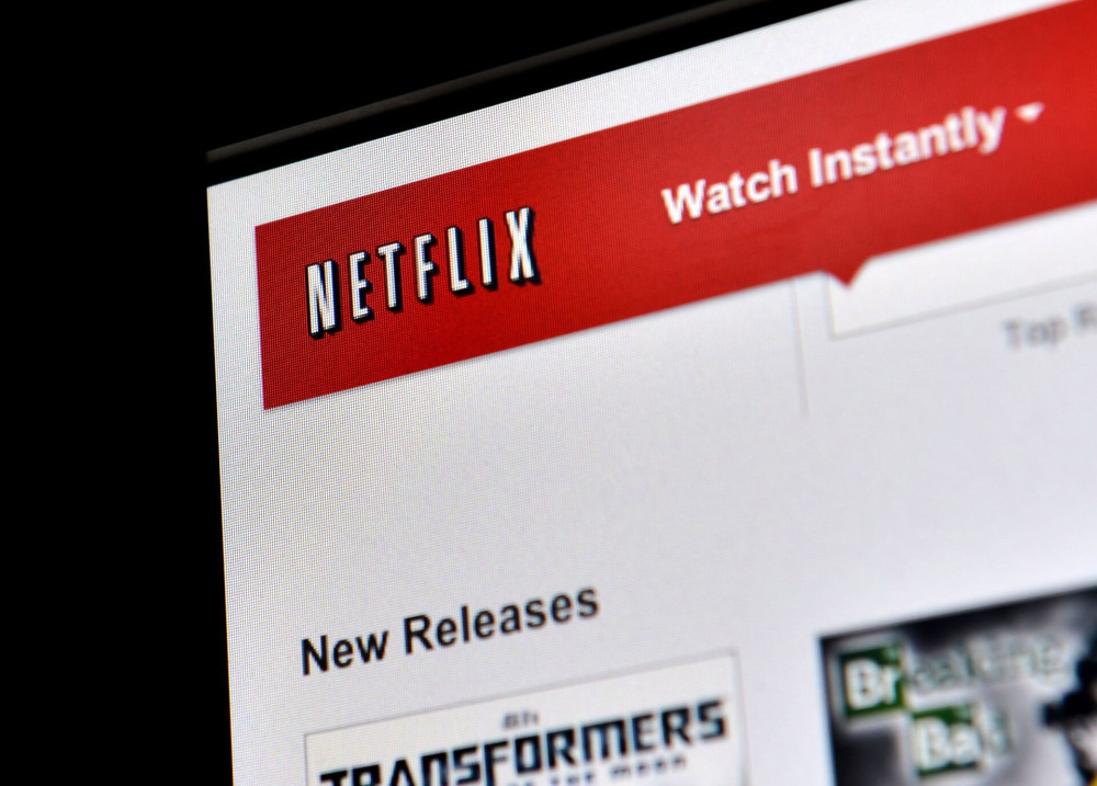 Netflix - Warner Bros.: το mega deal που κάνει άνω-κάτω το Χόλιγουντ (video)