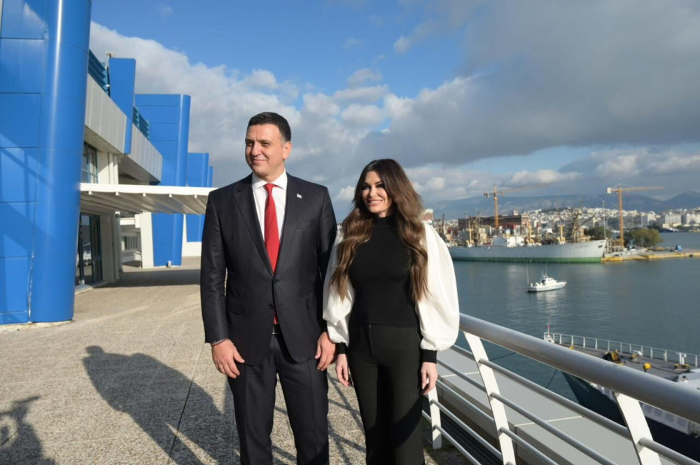 Συνάντηση Βασίλη Κικίλια-Κίμπερλι Γκιλφόιλ: Συνεργασία με ΗΠΑ σε θέματα λιμενικών υποδομών, ναυτιλίας και ασφάλειας