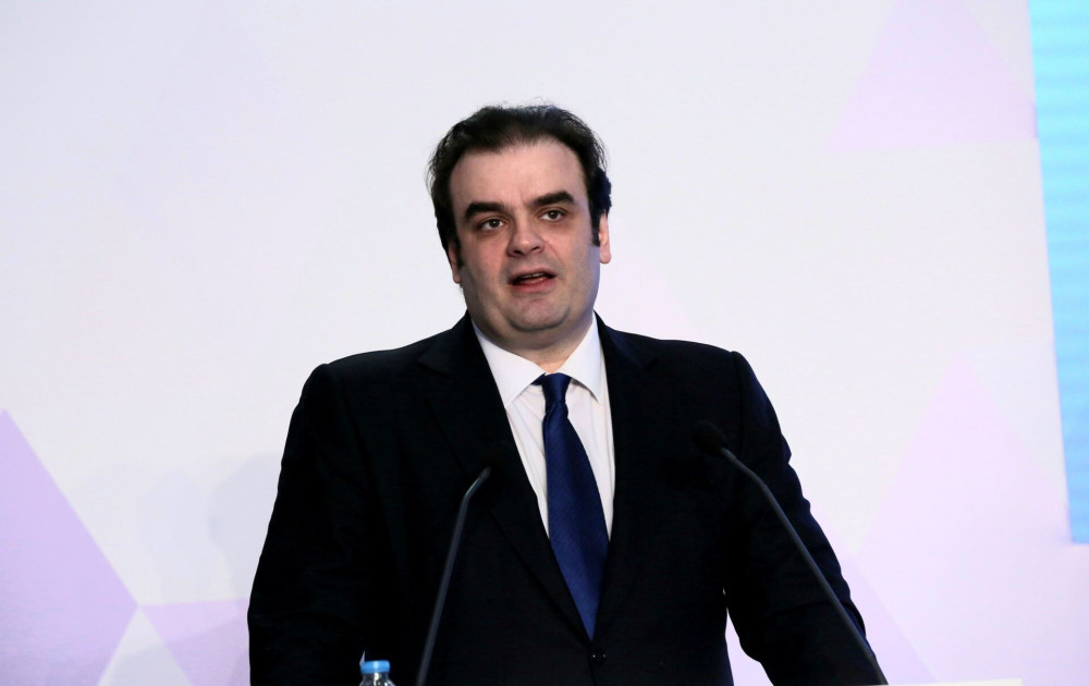 Πιερρακάκης από Μπανγκόκ: Πετρέλαιο θέρμανσης στα 1,55 ευρώ - Αυξημένο κατά 30% το επίδομα