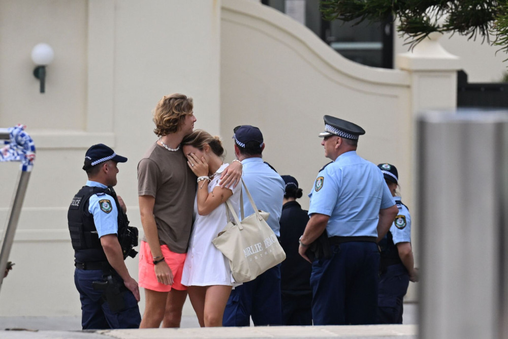 Ο 24χρονος Naveed Akram και η πίστη στο ISIS: το μακελειό που στοίχισε 16 ζωές στο Σίδνεϊ