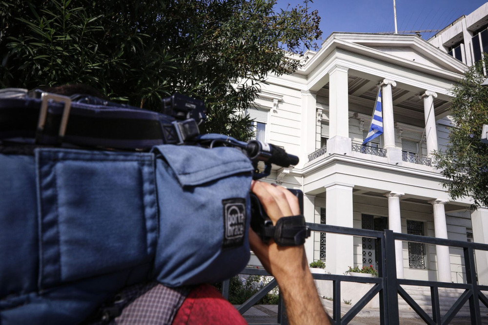 Υπουργείο Εξωτερικών: Σκληρό μήνυμα στον Μίτσκοσκι για την «μακεδονική» γλώσσα