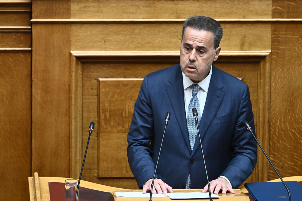 Στη Βουλή οι συμφωνίες με Chevron-Helleniq Energy - Παπασταύρου: Παραγωγός φυσικού αερίου η Ελλάδα