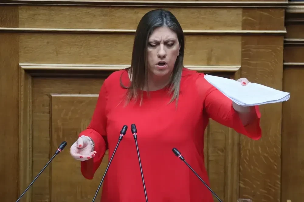 Κωνσταντοπούλου: αντί για συγγνώμη, δικαιολογεί τη σεξιστική επίθεση κατά της Συρεγγέλα