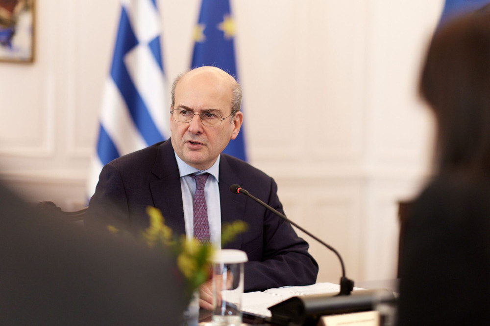 Κωστής Χατζηδάκης με Άλισον Χούκερ: Στο επίκεντρο ενέργεια και επενδύσεις