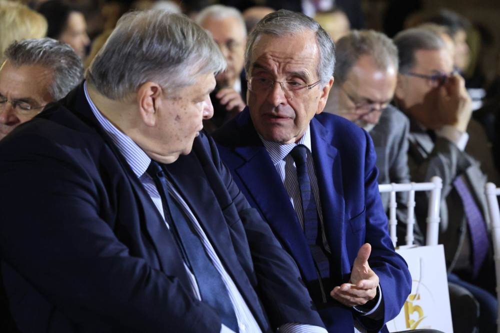 Σαν τους γέρους του «Μάπετ Σόου» χωρίς το χιούμορ
