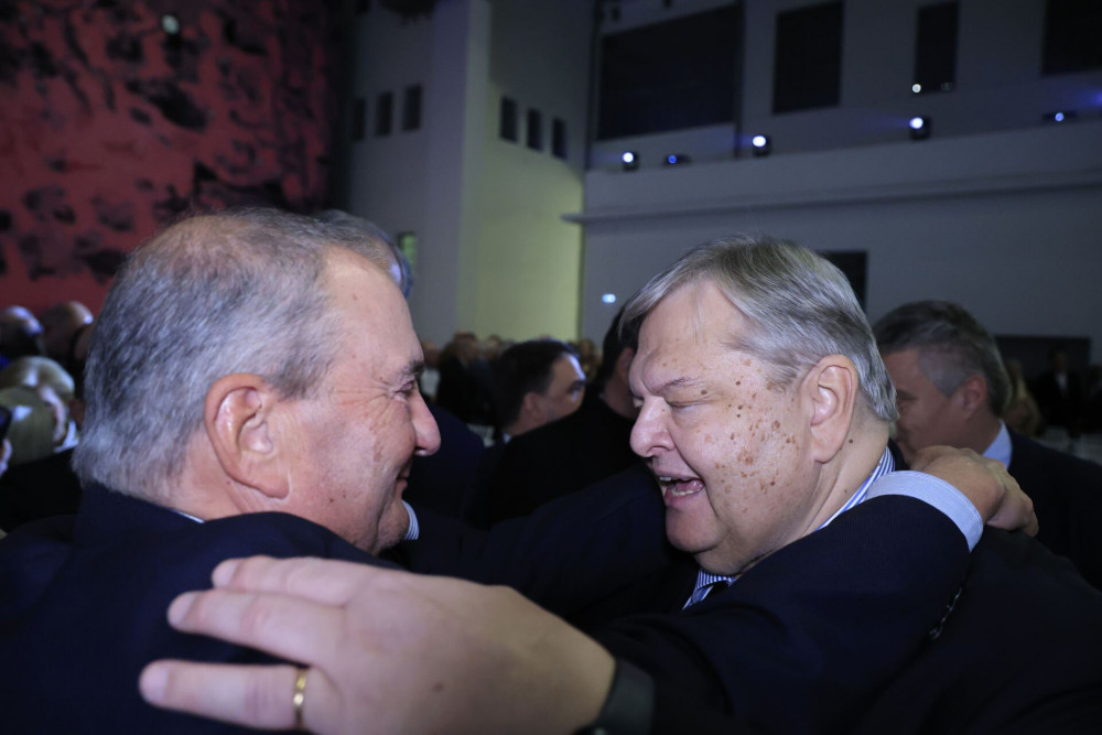 Επαφές τρίτου τύπου