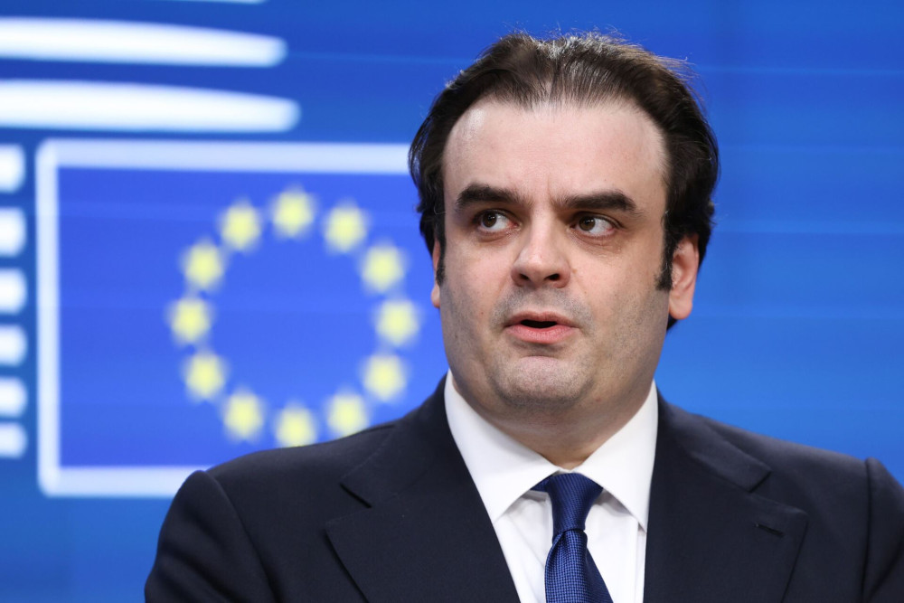 Στελέχη του ΠΑΣΟΚ χαιρετίζουν την εκλογή Πιερρακάκη στην προεδρία του Eurogroup