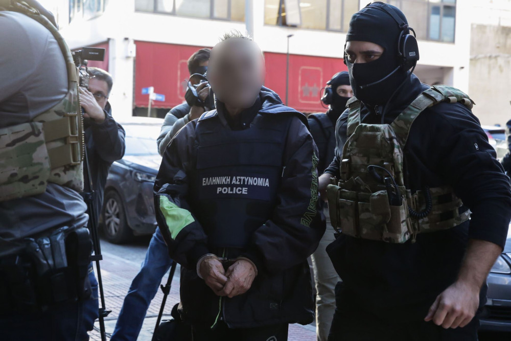 Βίντεο-ντοκουμέντο: η έφοδος των Γάλλων κομάντος στο πλοίο του «Έλληνα Εσκομπάρ»