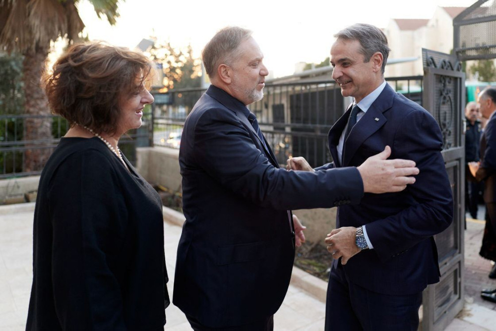 Επίσκεψη του Κυριάκου Μητσοτάκη στο σπίτι του δολοφονημένου Έλληνα, Ιωνά Καρούση - Το μήνυμα του πρωθυπουργού