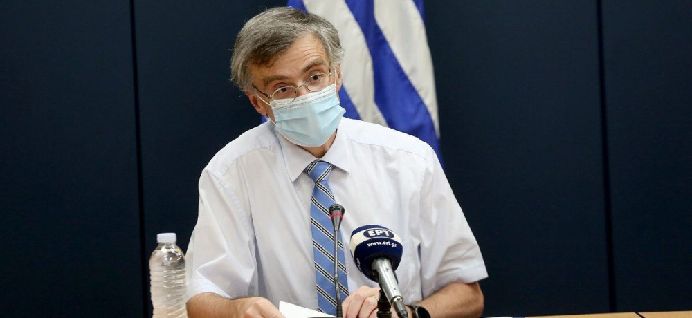 Τσιόδρας: Πρέπει να επιβραβεύουμε τα παιδιά μας όταν φορούν μάσκα