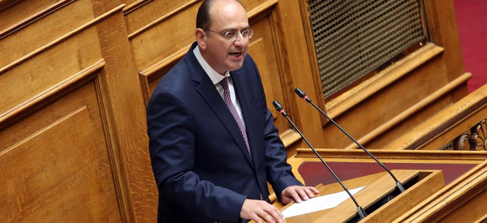 Λαζαρίδης: το αιχμηρό σχόλιο για «κολλητούς και σύντροφο» που έβαλε η Κωνσταντοπούλου στη Βουλή