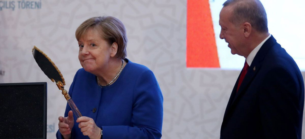 Ερντογάν: Στη Μέρκελ υποσχέθηκε διάλογο, στο λαό του διεκδικήσεις!