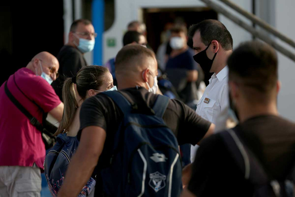 Κορωνοϊός: Σε απομόνωση τρεις ταξιδιώτες από Πάτμο – Ενημερώθηκε ο εισαγγελέας