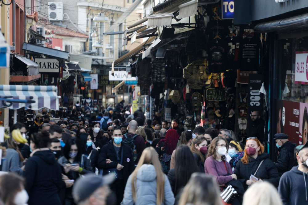 ΙΟΒΕ: θετικά μηνύματα για την οικονομία και την καταναλωτική εμπιστοσύνη τον Δεκέμβριο