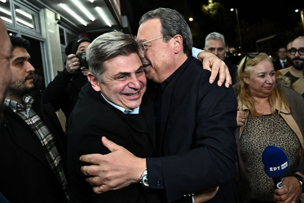 Εξηγήσεις για το κόμμα Καρυστιανού ζήτησε από τον Νίκο Φαραντούρη ο Σωκράτης Φάμελλος
