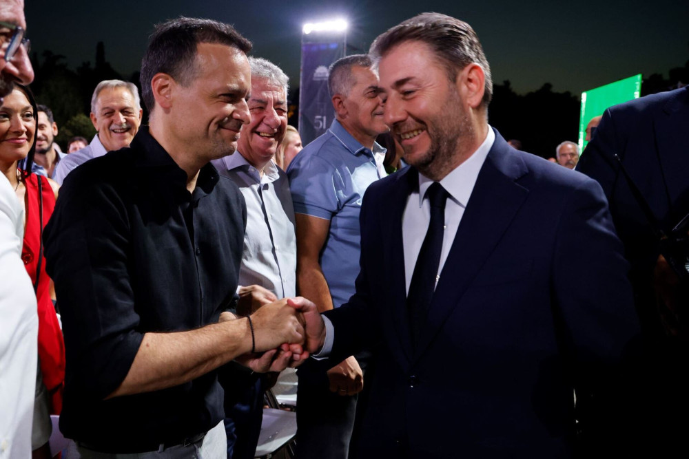 Ο Ανδρουλάκης «απειλεί» και ο Δούκας… προκαλεί: μια ωραία ατμόσφαιρα στο ΠΑΣΟΚ
