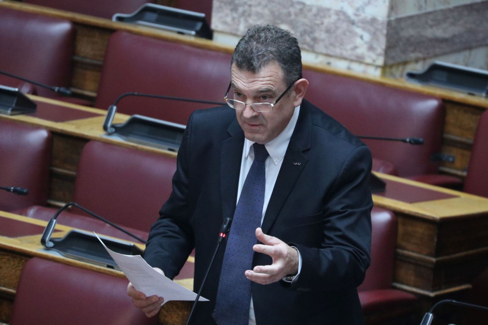 Νίκος Παπαδόπουλος: ο βουλευτής που βανδάλισε την Εθνική Πινακοθήκη υπέρ της Καρυστιανού για τις αμβλώσεις