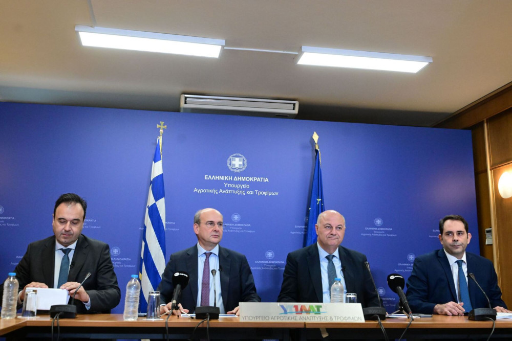 Όλα τα μέτρα για τους αγρότες: Στα 8,5 λεπτά η κιλοβατώρα - Μέσω εφαρμογής η επιστροφή του ΕΦΚ πετρελαίου στην αντλία