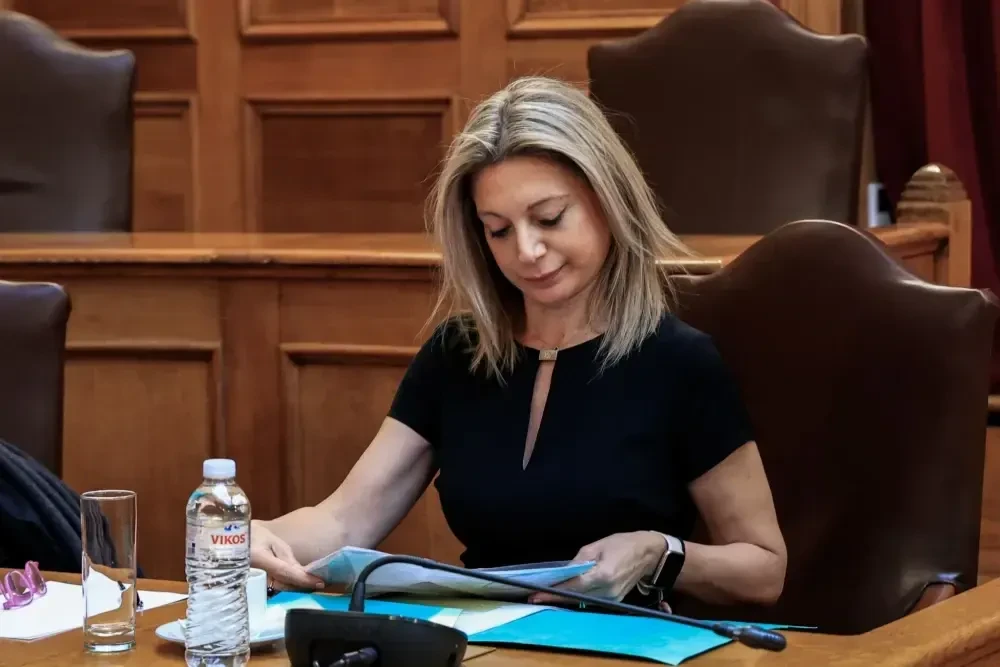 Καρυστιανού: το συνέδριο για τον ψηφιακό ολοκληρωτισμό, η Νίκη 2.0 και η «αιματηρή επανάσταση»
