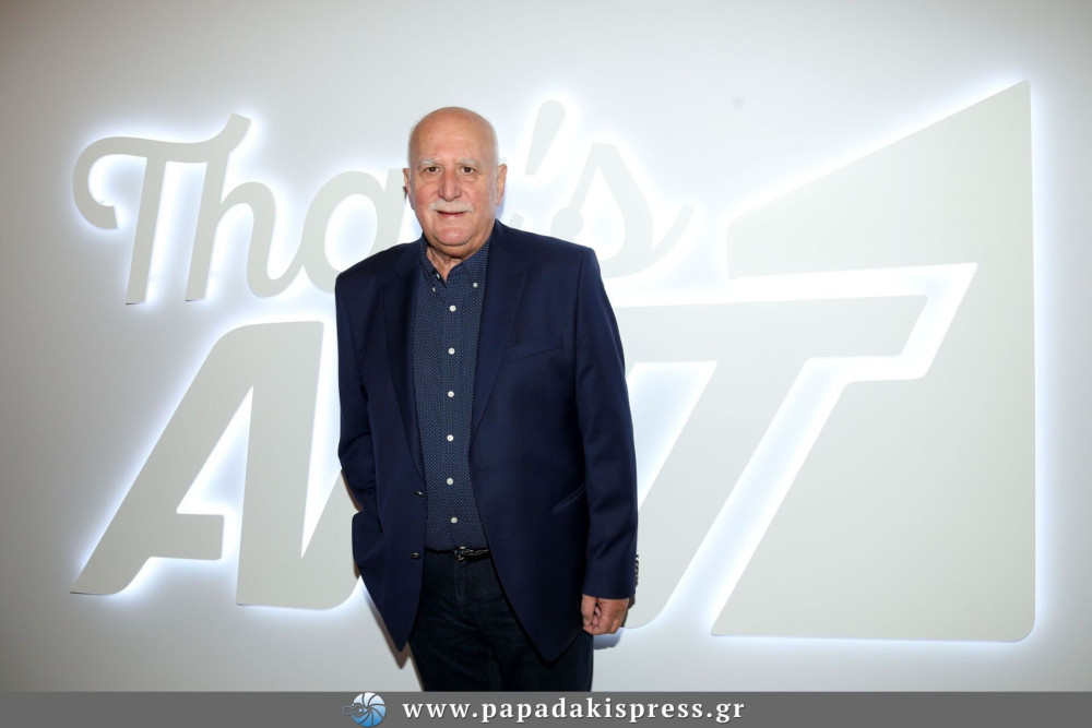 Ο πολιτικός κόσμος αποχαιρετά τον δημοσιογράφο Γιώργο Παπαδάκη