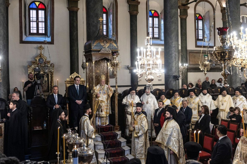 Κυριάκος Πιερρακάκης: Στηρίζουμε τις ελληνορθόδοξες κοινότητες στο εξωτερικό - 600 οργανικές θέσεις κληρικών