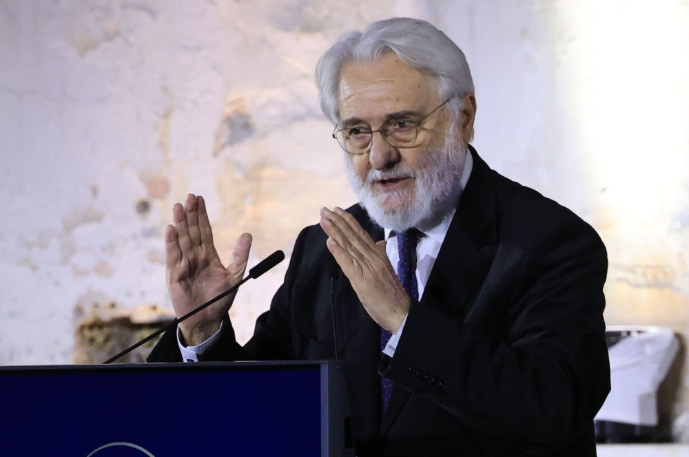 Γιάννης Σμαραγδής: Ενωμένοι οι Έλληνες, είμαστε άτρωτοι (video)