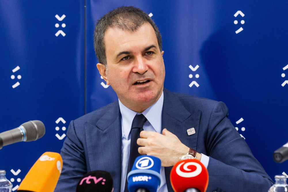 Πρόκληση Ομέρ Τσελίκ: Αμφισβητεί τα ελληνικά νησιά και κλιμακώνει τη ρητορική κατά Ελλάδας και Κύπρου