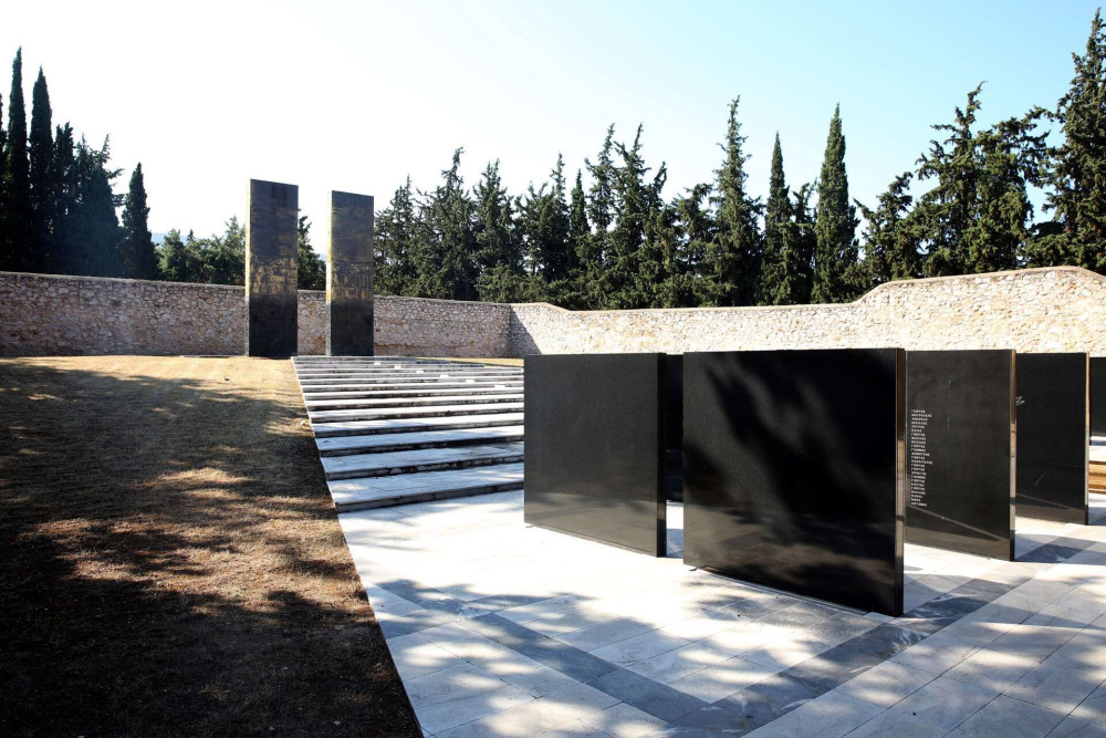 Στο Βέλγιο οι εμπειρογνώμονες του ΥΠΠΟ για τις φωτογραφίες με τους 200 της Καισαριανής